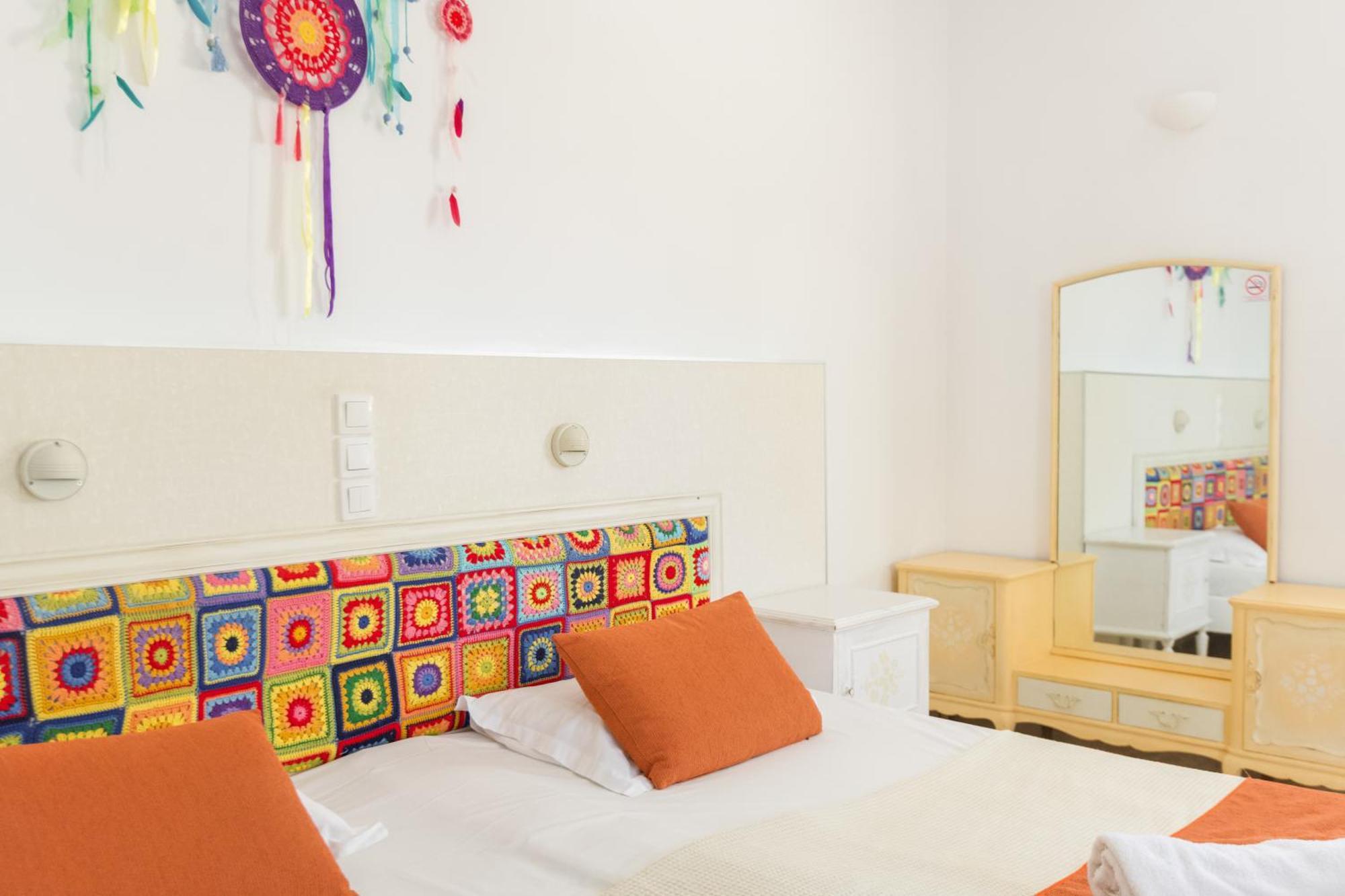 Onira Hotell Páros Exteriör bild